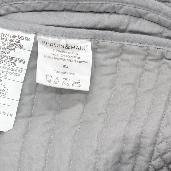 NEW Hudson & Main Tailored Tonal Audrey Bedspread Gray Twin - Picture 8 of 8